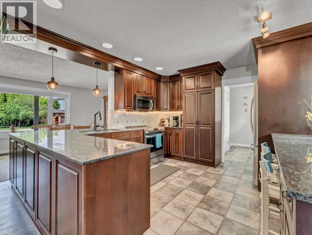 Single Family House Bungalow for Sale in  Clematis Court SE Connaught Medicine Hat 