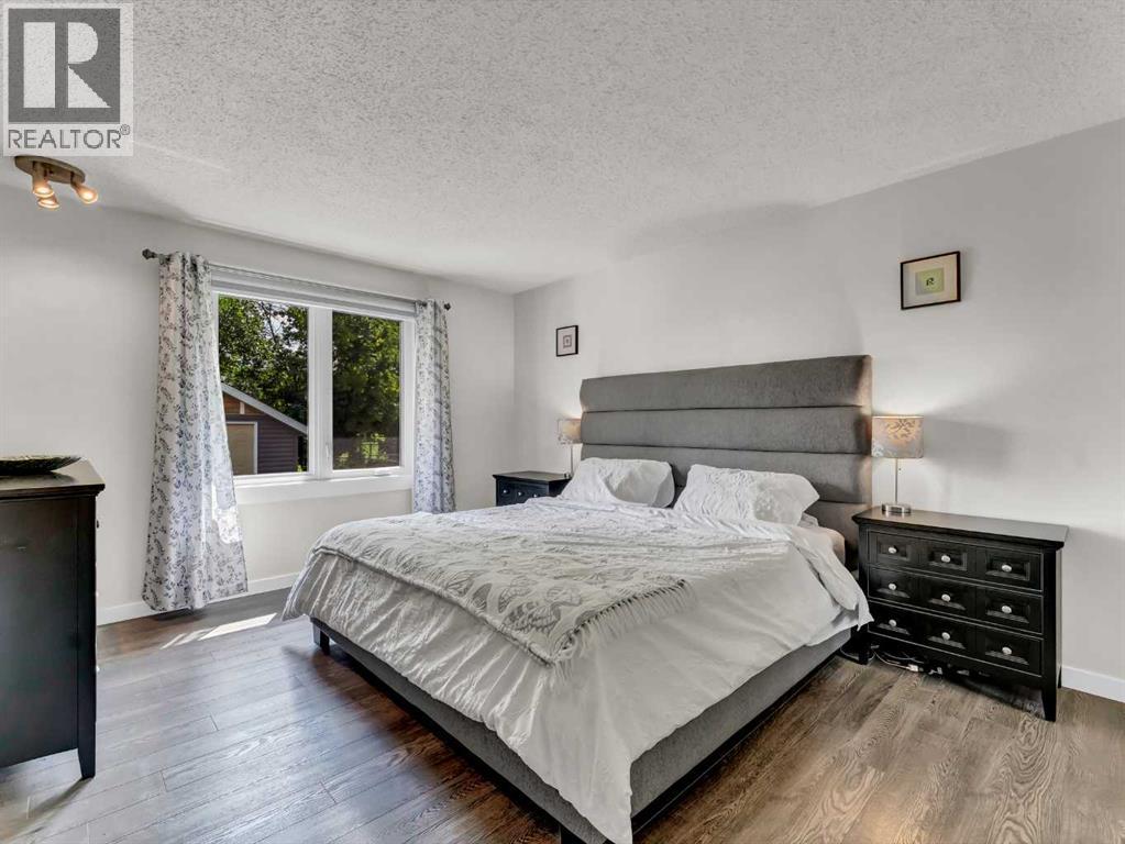 Single Family House Bungalow for Sale in  Clematis Court SE Connaught Medicine Hat 
