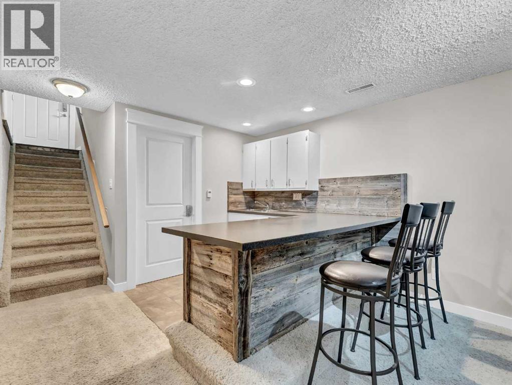 Single Family House Bungalow for Sale in  Clematis Court SE Connaught Medicine Hat 