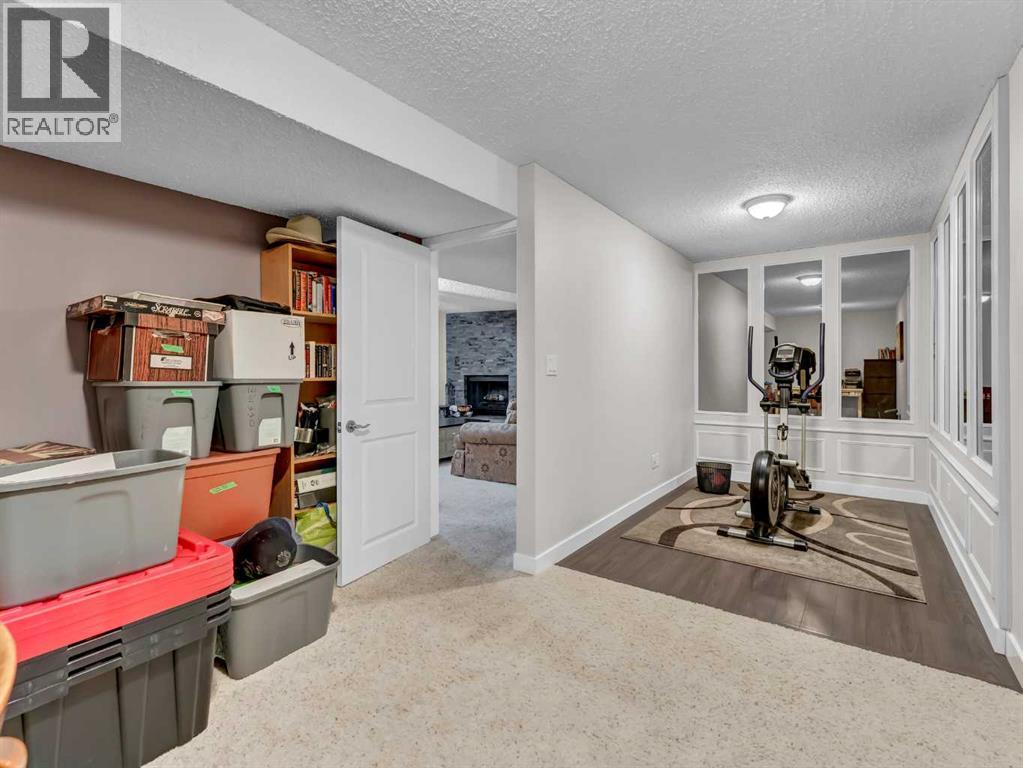 Single Family House Bungalow for Sale in  Clematis Court SE Connaught Medicine Hat 