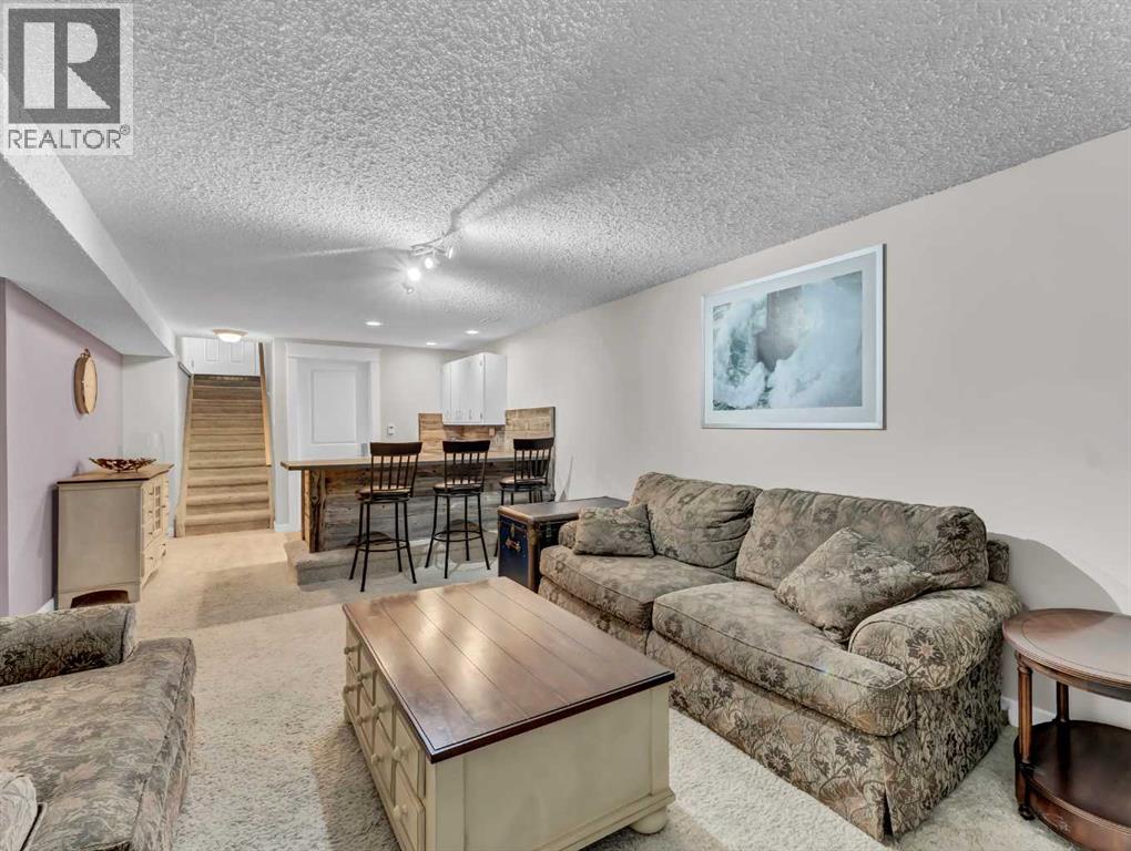 Single Family House Bungalow for Sale in  Clematis Court SE Connaught Medicine Hat 