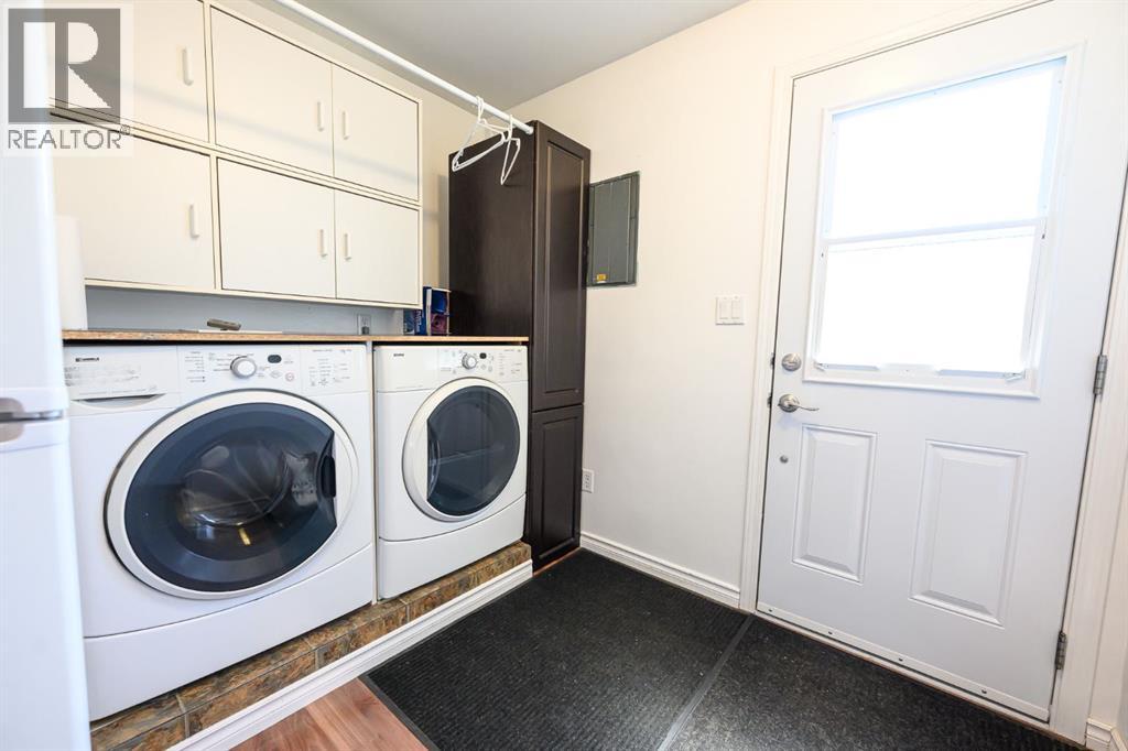 Single Family House Bungalow for Sale in   Avenue Mountview Grande Prairie 