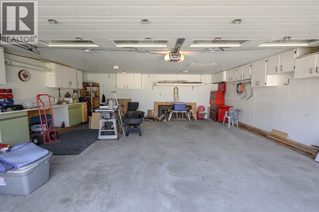 Single Family House Bungalow for Sale in   Avenue Mountview Grande Prairie 