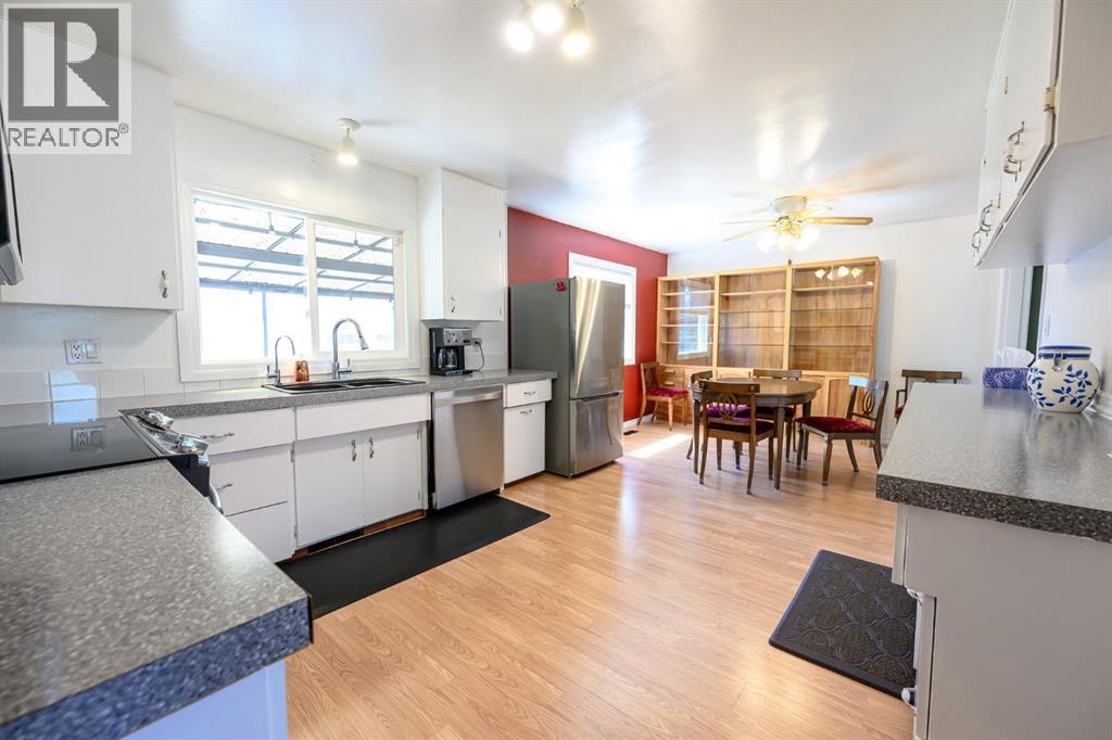 Single Family House Bungalow for Sale in   Avenue Mountview Grande Prairie 