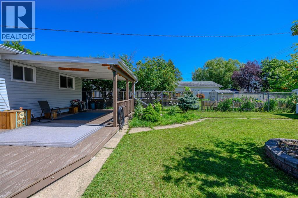 Single Family House Bungalow for Sale in   Avenue Mountview Grande Prairie 