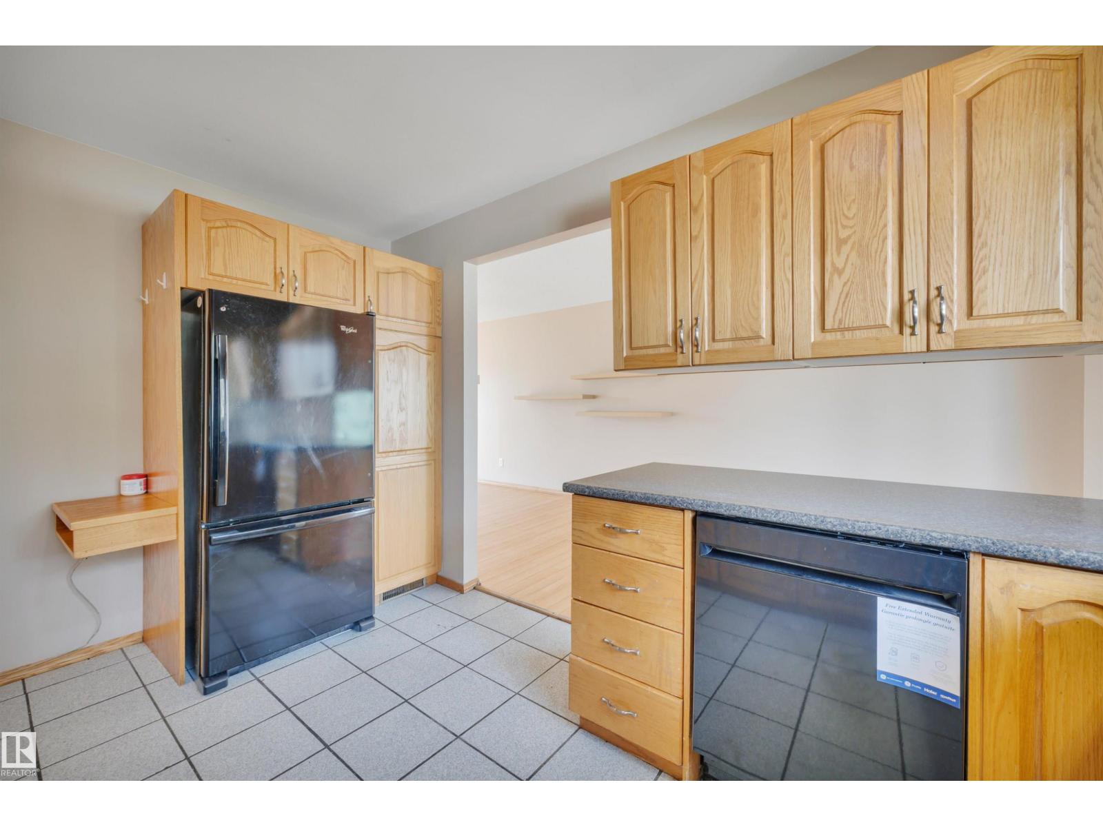 Photo 16 of 15020 83 St Nw, Edmonton AB