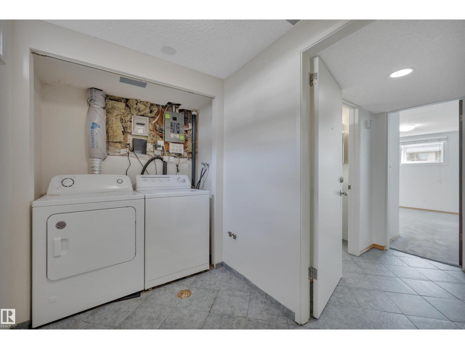 Photo 34 of 15020 83 St Nw, Edmonton AB