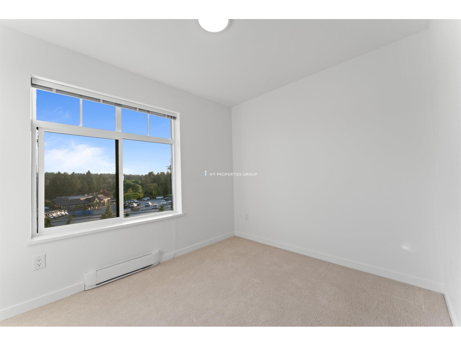 Photo 15 of 100 15235 Sitka Drive, Surrey BC