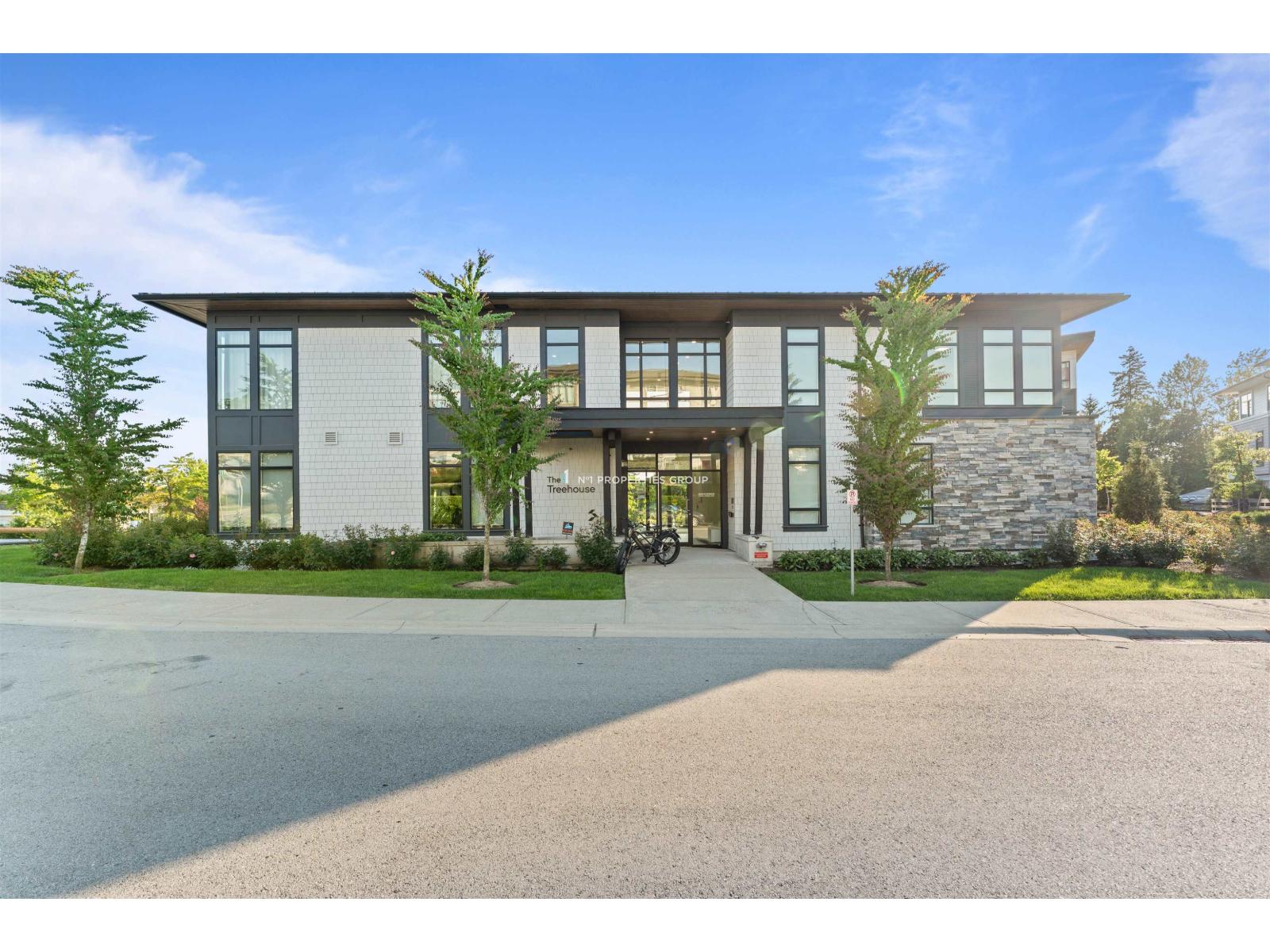 Photo 35 of 100 15235 Sitka Drive, Surrey BC