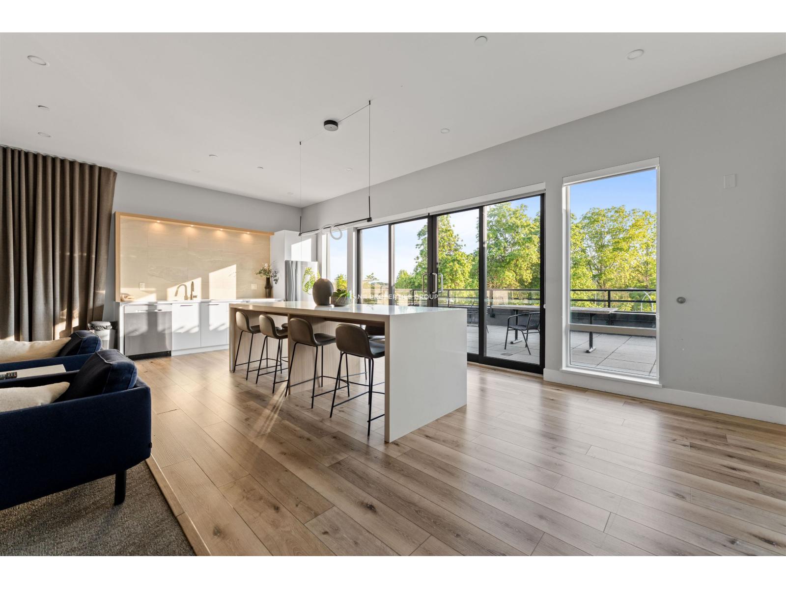 Photo 25 of 100 15235 Sitka Drive, Surrey BC