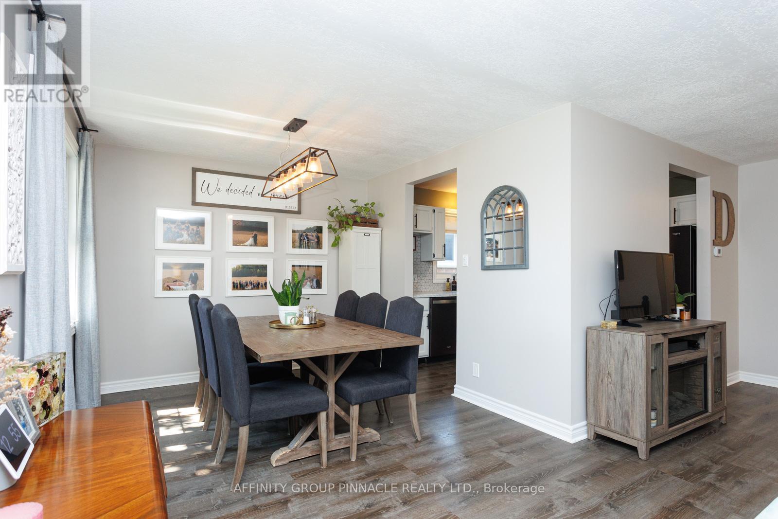 Photo 11 of 53 Madill Crescent, Kawartha Lakes ON