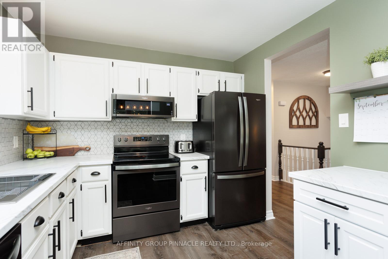 Photo 13 of 53 Madill Crescent, Kawartha Lakes ON