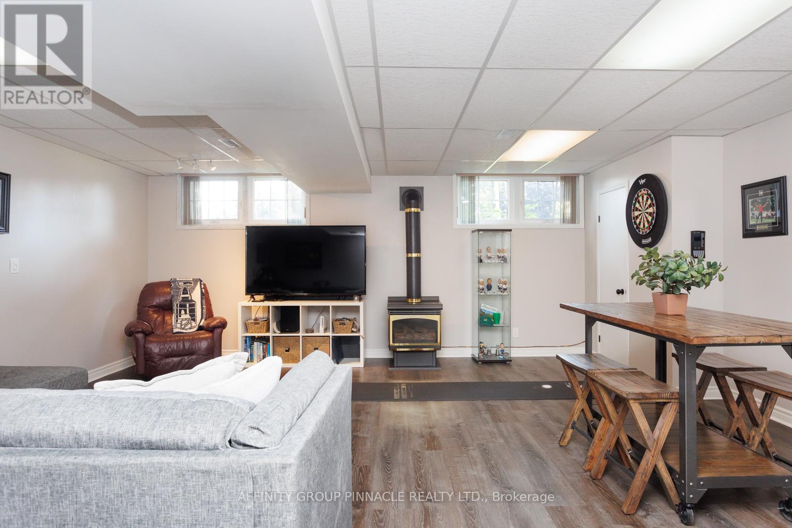 Photo 21 of 53 Madill Crescent, Kawartha Lakes ON