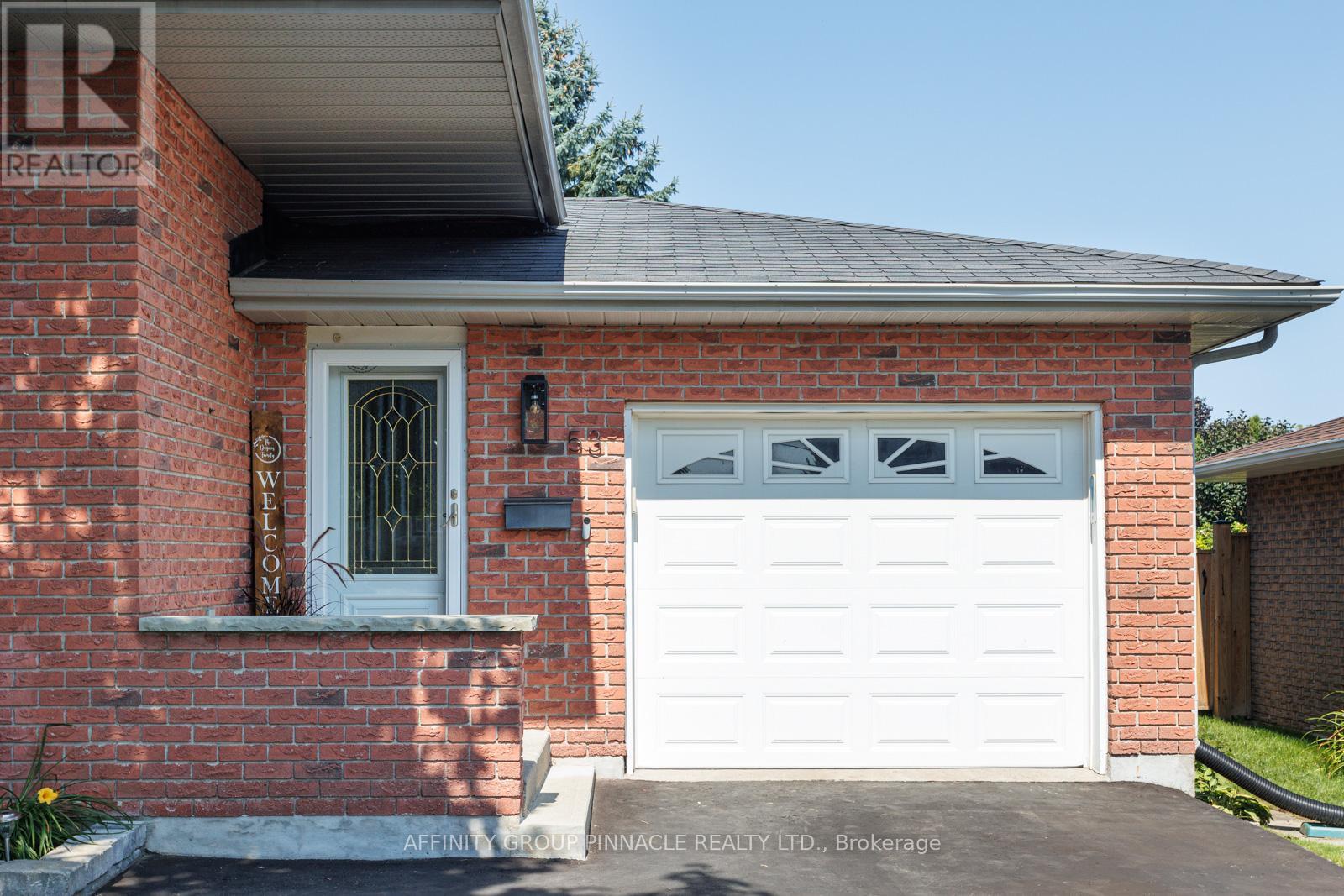 Photo 3 of 53 Madill Crescent, Kawartha Lakes ON