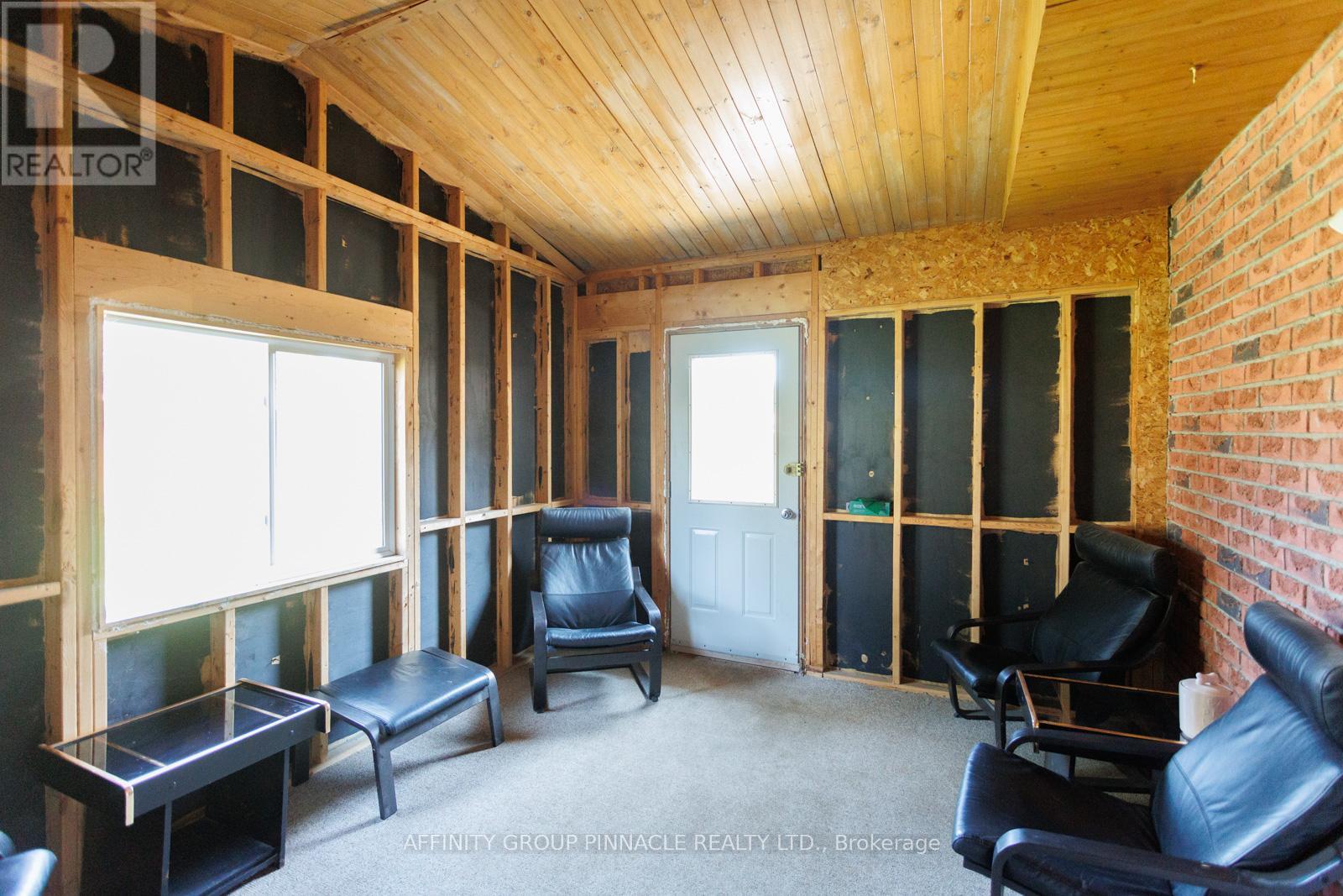 Photo 32 of 53 Madill Crescent, Kawartha Lakes ON