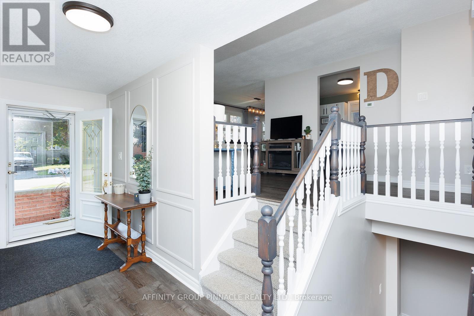 Photo 5 of 53 Madill Crescent, Kawartha Lakes ON
