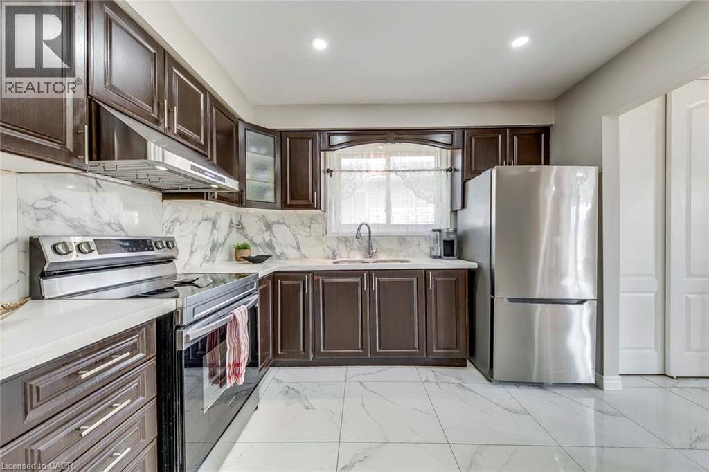 Photo 22 of 2309 Malcolm Crescent, Burlington ON