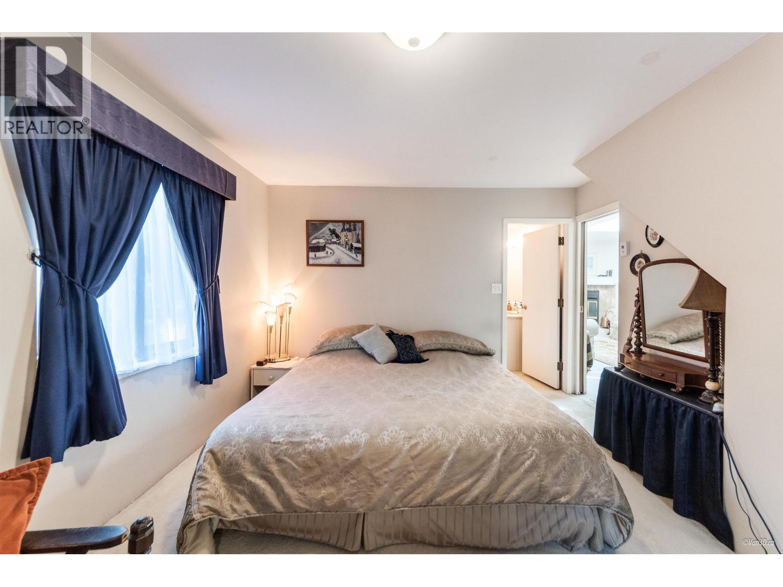 Photo 11 of 2141 W 47th Avenue, Vancouver BC