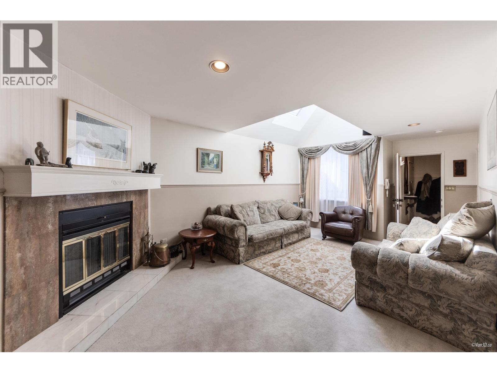 Photo 5 of 2141 W 47th Avenue, Vancouver BC