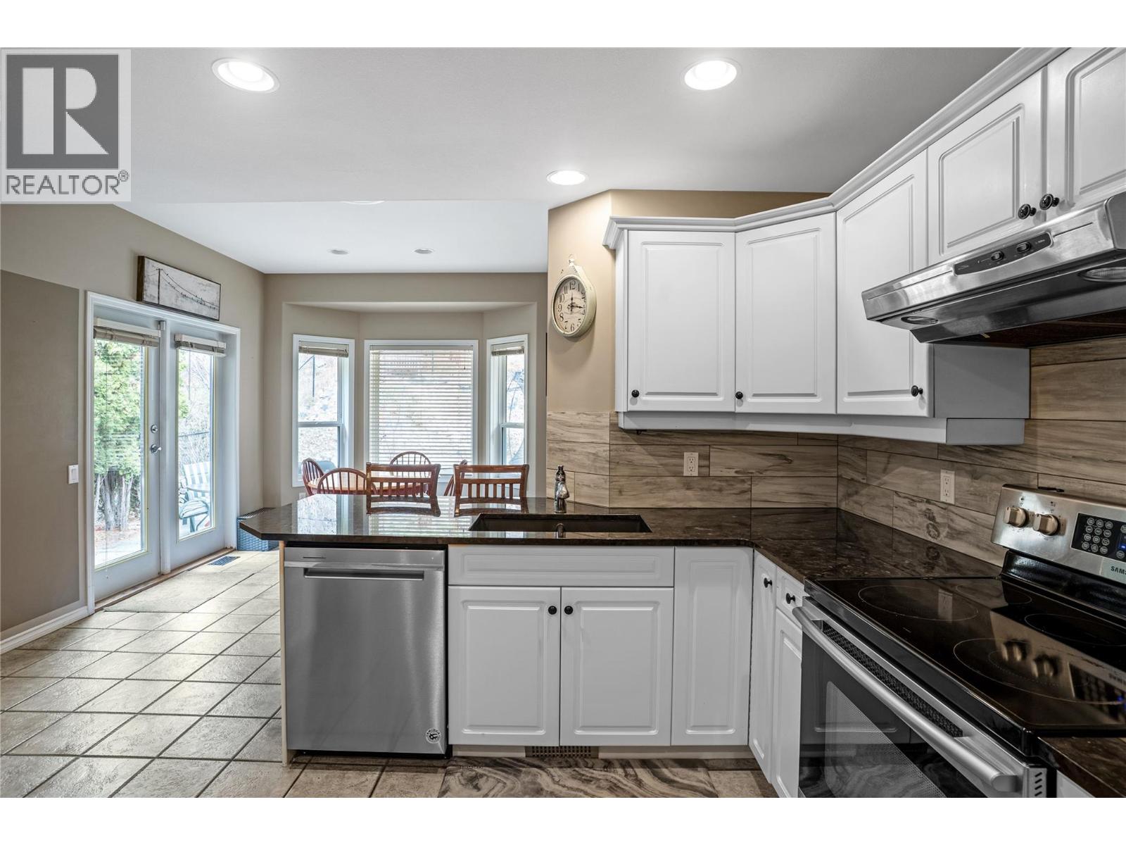 1083 CHILCOTIN CRESCENT - 13