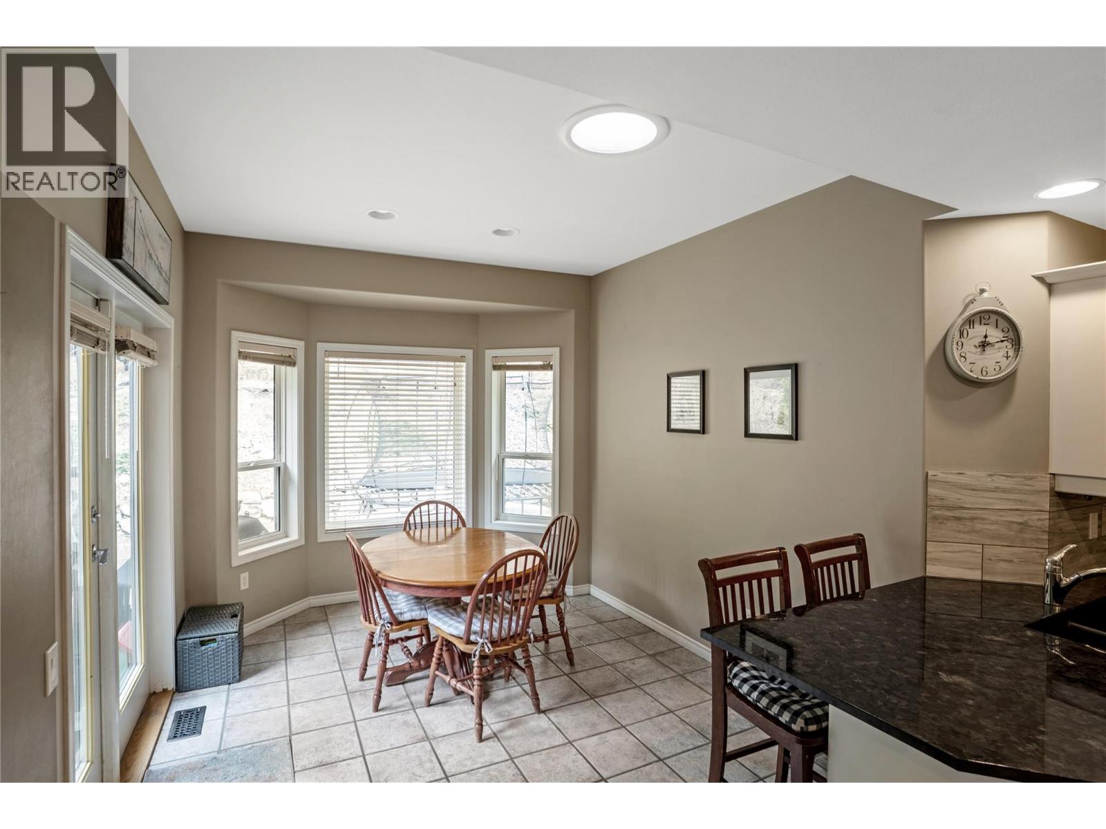 1083 CHILCOTIN CRESCENT - 9