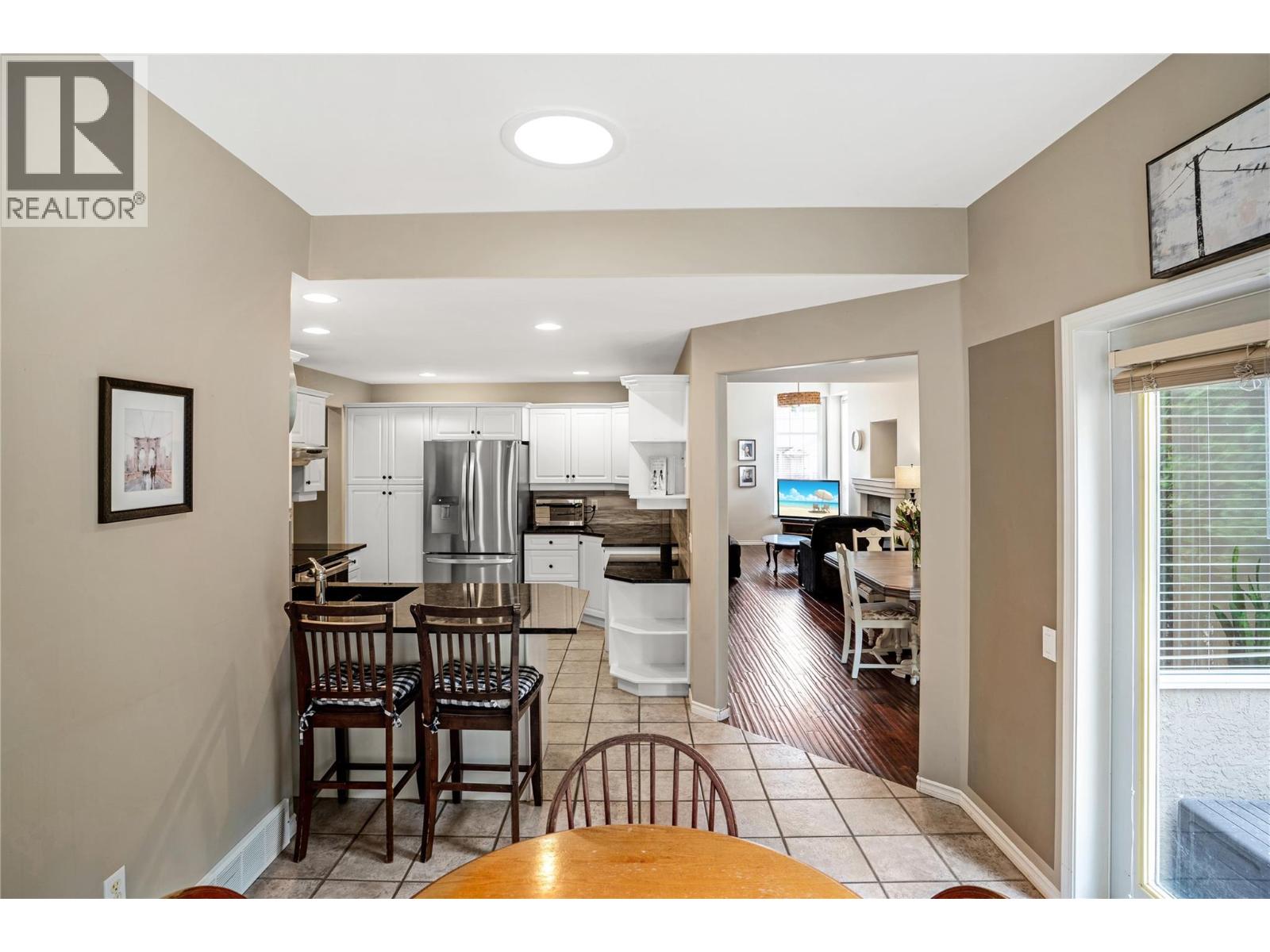1083 CHILCOTIN CRESCENT - 10