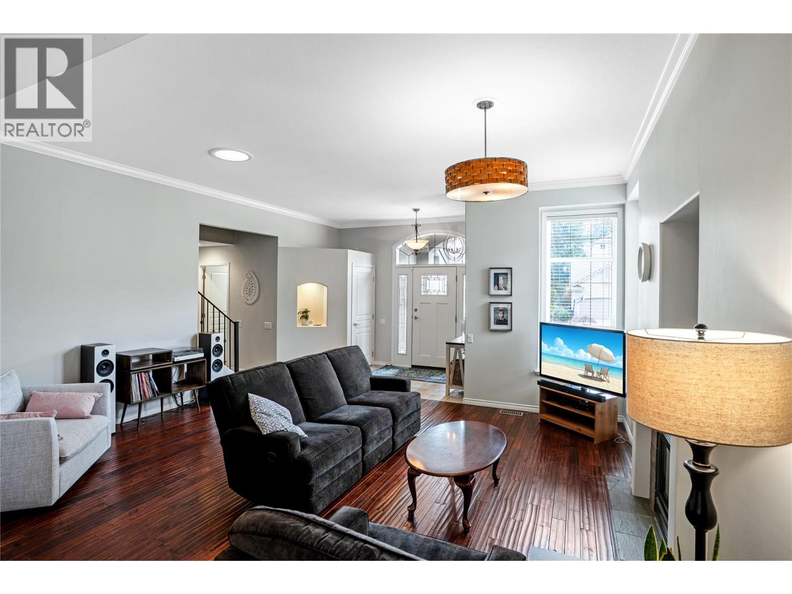 1083 CHILCOTIN CRESCENT - 8