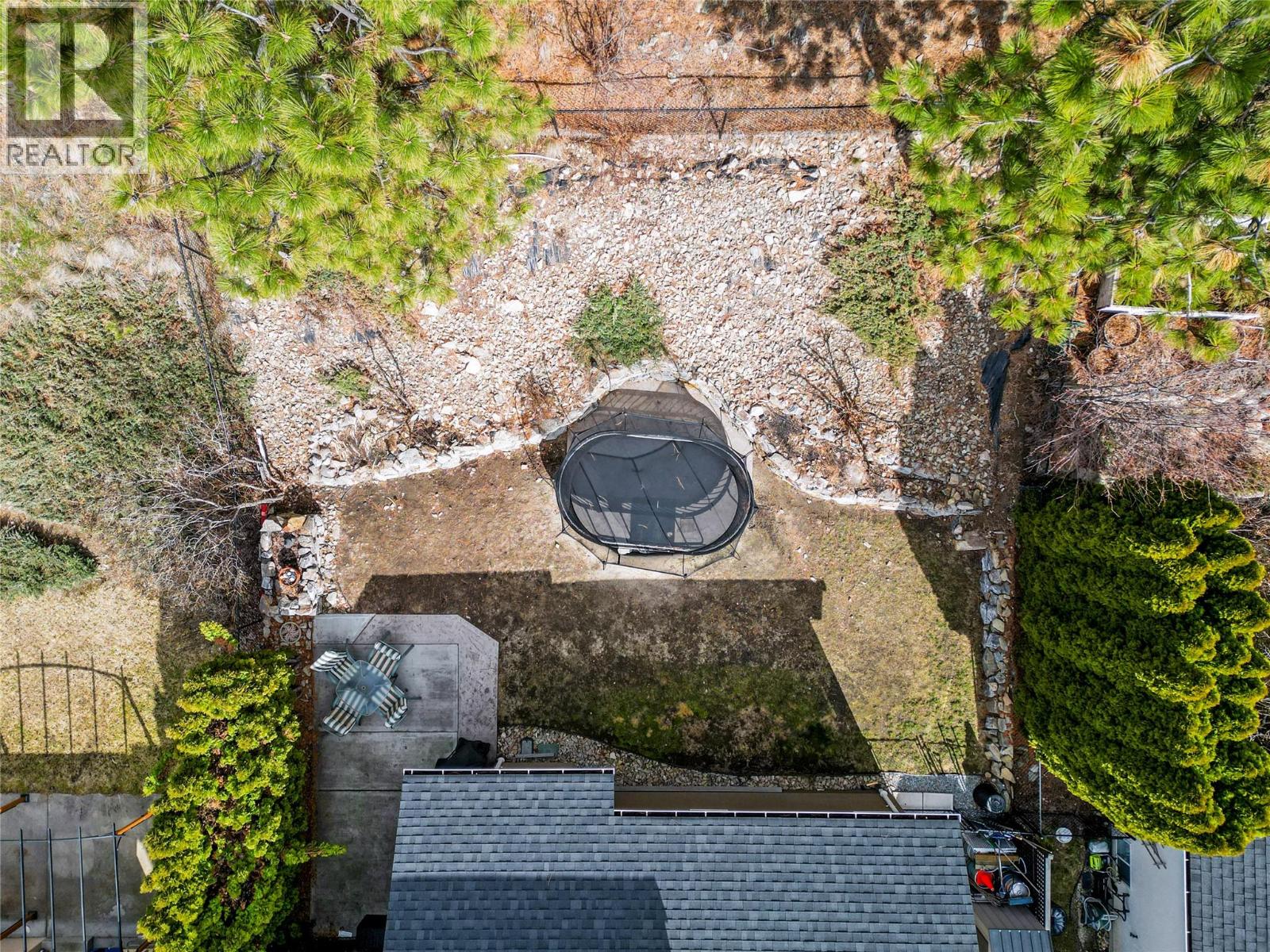 1083 CHILCOTIN CRESCENT - 23