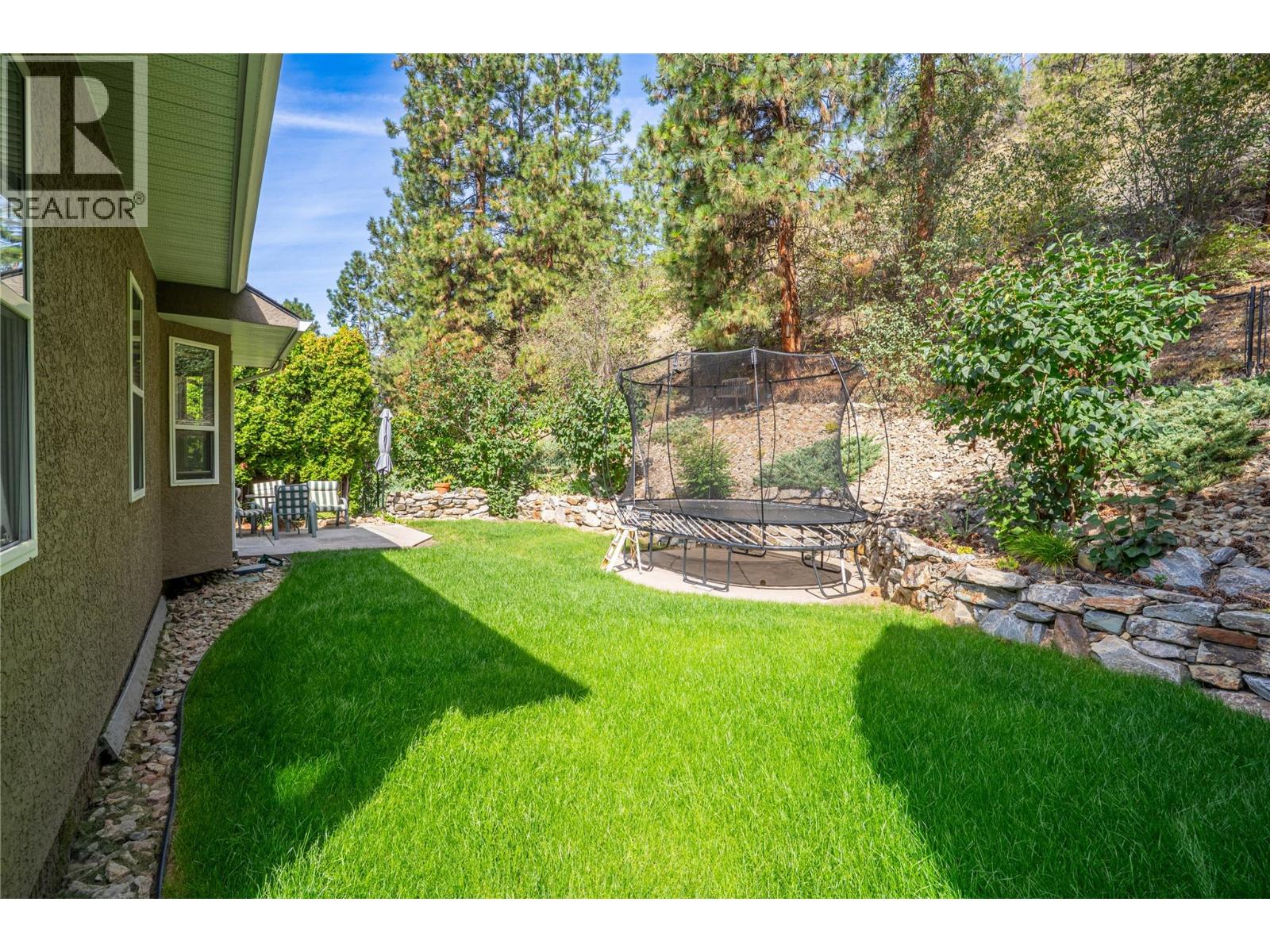 1083 CHILCOTIN CRESCENT - 3