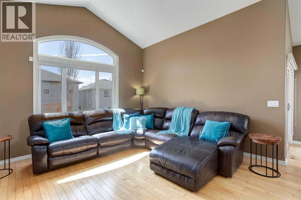 Single Family House Bungalow for Sale in  Rockmont Court NW Rocky Ridge Calgary 