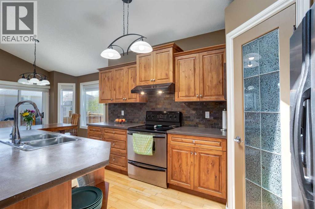 Single Family House Bungalow for Sale in  Rockmont Court NW Rocky Ridge Calgary 