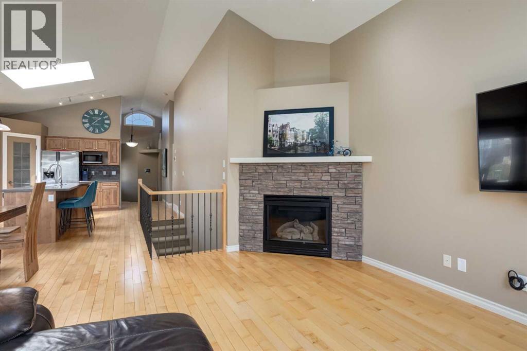 Single Family House Bungalow for Sale in  Rockmont Court NW Rocky Ridge Calgary 