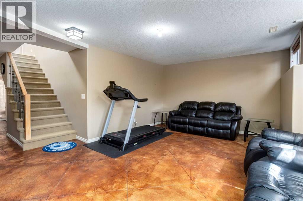 Single Family House Bungalow for Sale in  Rockmont Court NW Rocky Ridge Calgary 