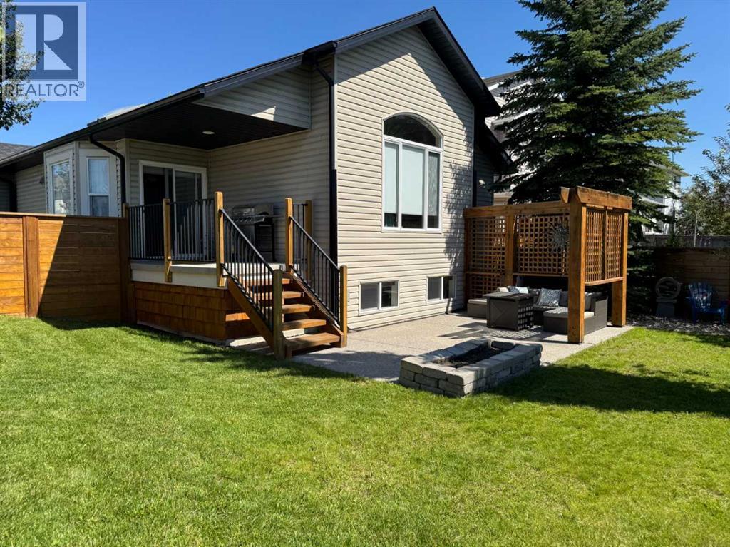 Single Family House Bungalow for Sale in  Rockmont Court NW Rocky Ridge Calgary 