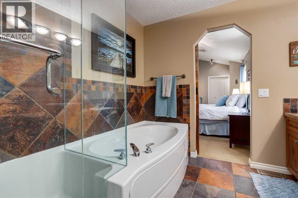 Single Family House Bungalow for Sale in  Rockmont Court NW Rocky Ridge Calgary 