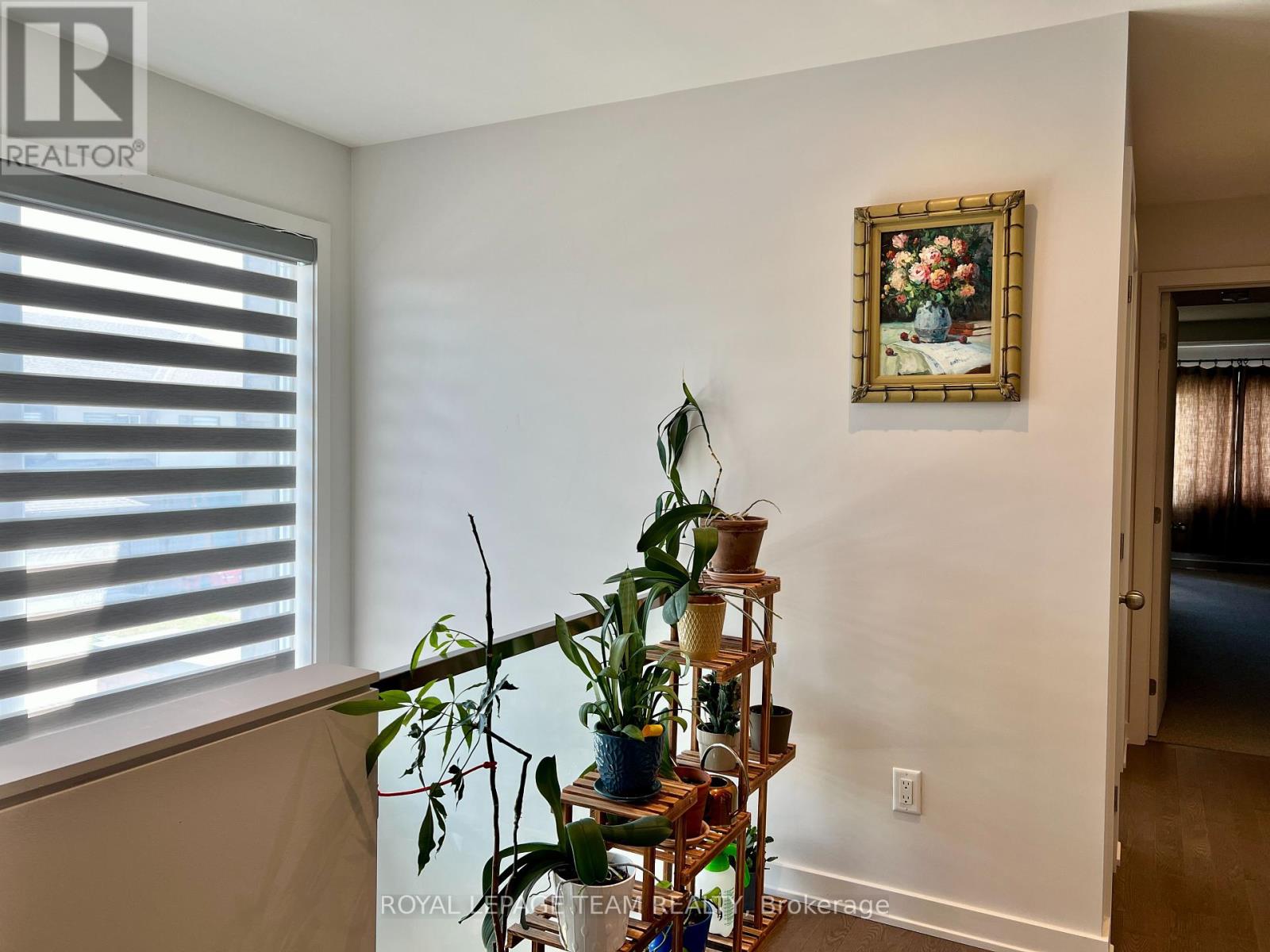 Photo 15 of 891 Chipping Circle, Ottawa ON
