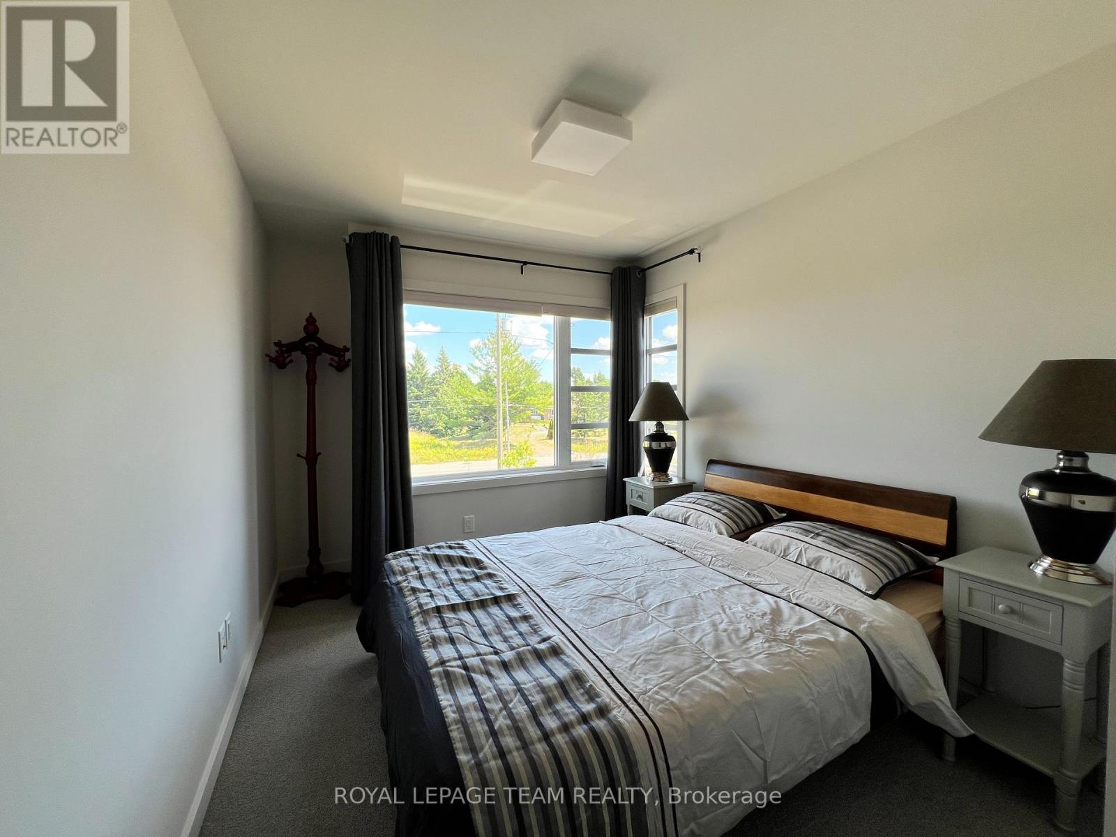 Photo 17 of 891 Chipping Circle, Ottawa ON