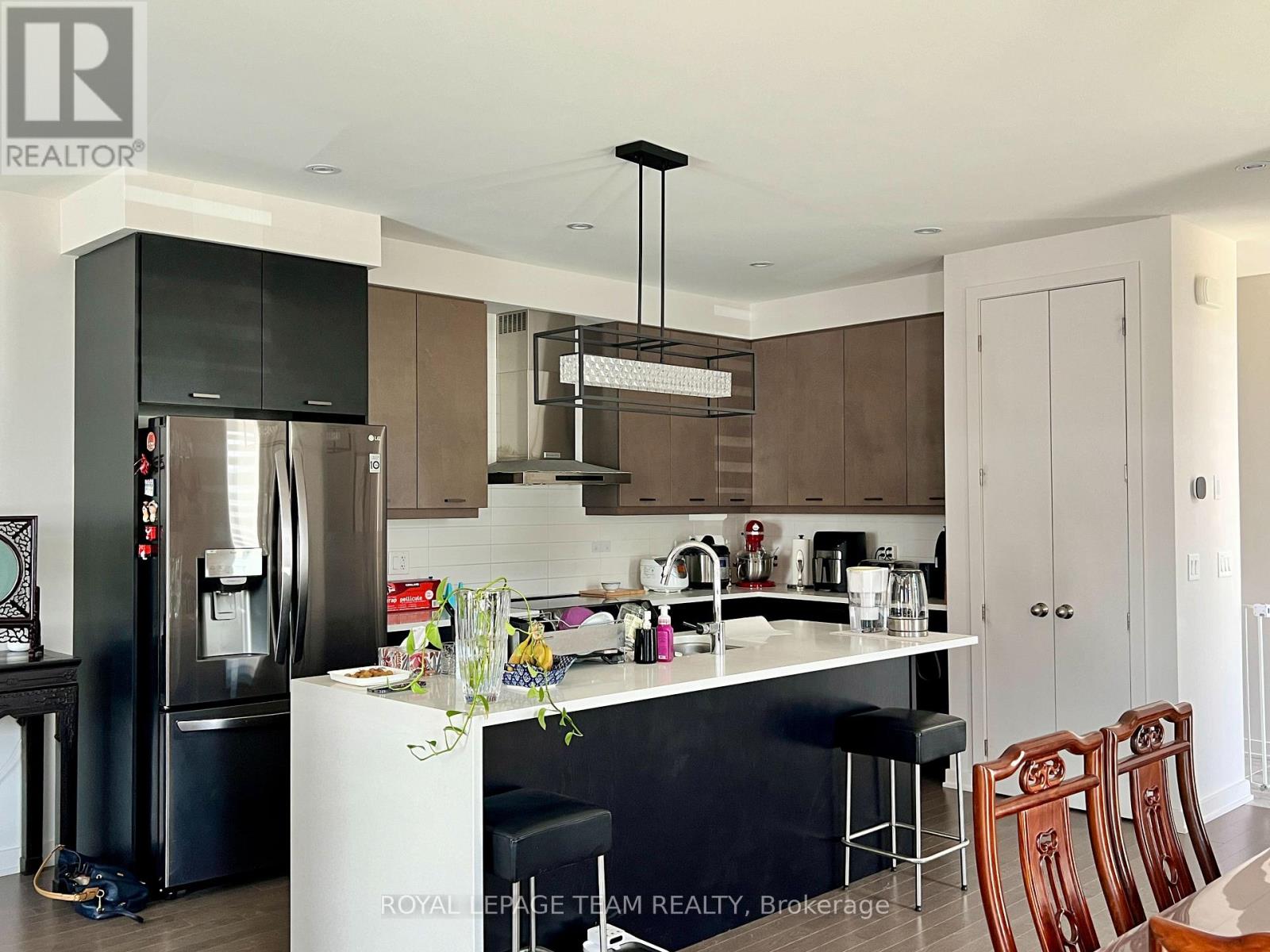 Photo 9 of 891 Chipping Circle, Ottawa ON