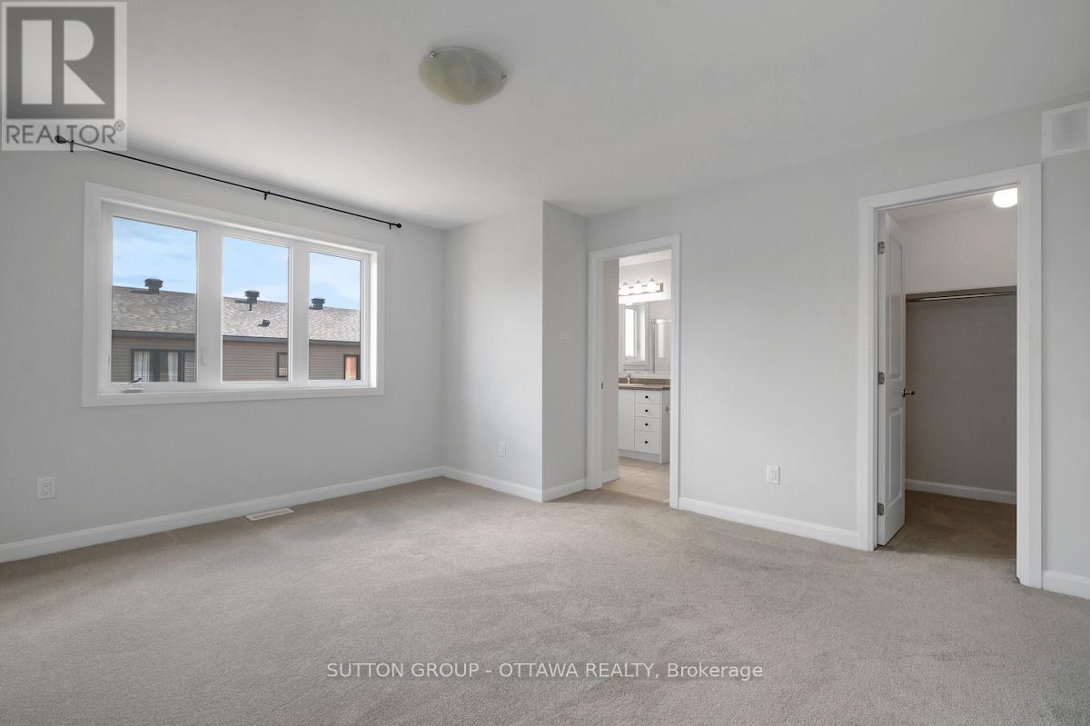 Photo 20 of 926 Athenry Court, Ottawa ON
