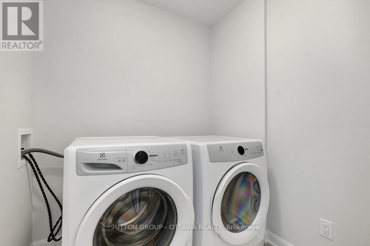 Photo 27 of 926 Athenry Court, Ottawa ON