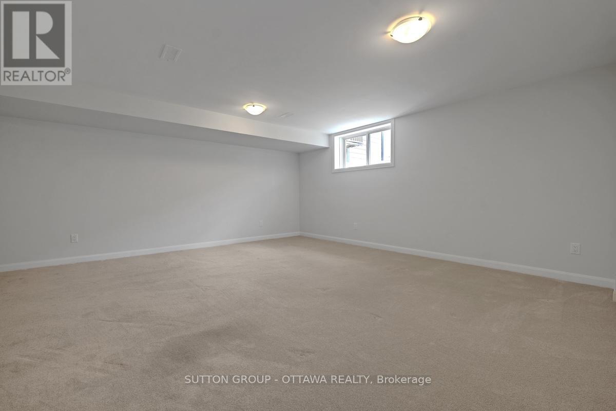 Photo 29 of 926 Athenry Court, Ottawa ON
