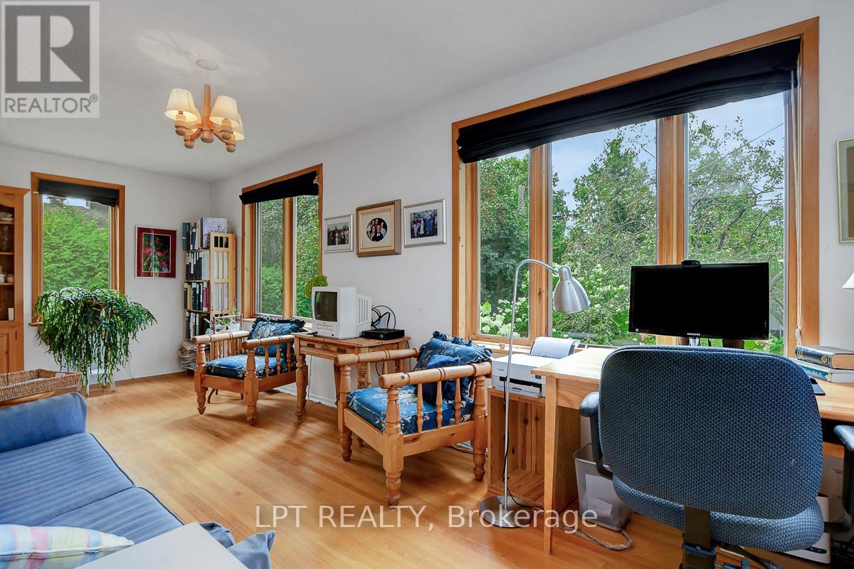 Photo 12 of 3008 Mccarthy Road, Ottawa ON
