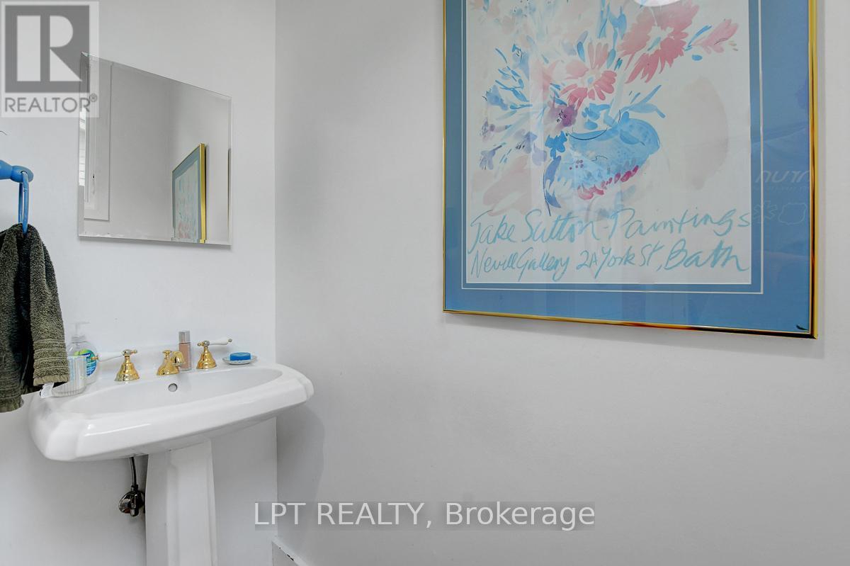 Photo 20 of 3008 Mccarthy Road, Ottawa ON