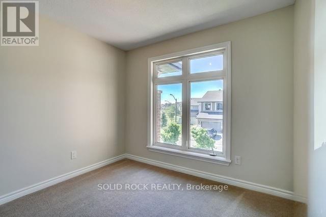 Photo 14 of 604 Tennant Way, Ottawa ON