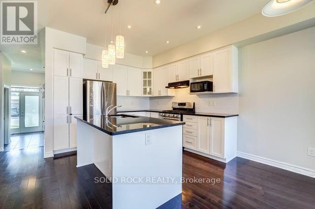 Photo 7 of 604 Tennant Way, Ottawa ON