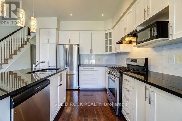 Photo 9 of 604 Tennant Way, Ottawa ON