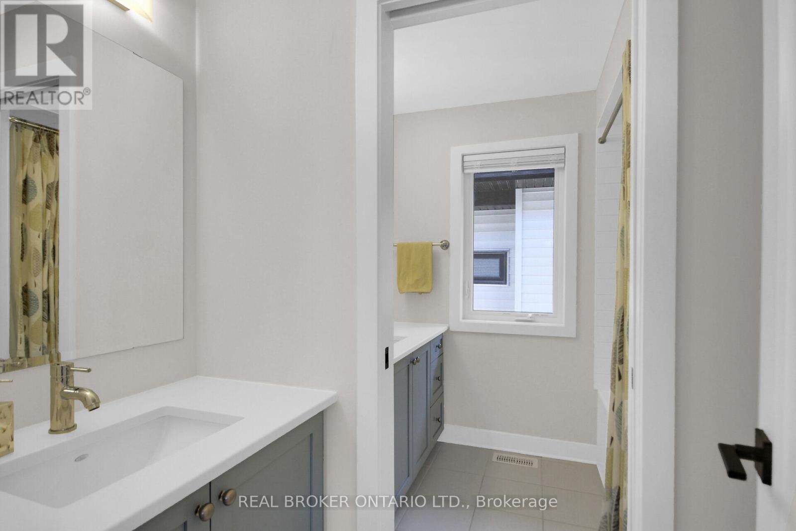 Photo 22 of 134 Crevasse Road, Ottawa ON