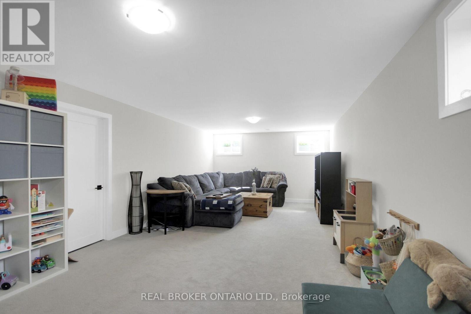 Photo 25 of 134 Crevasse Road, Ottawa ON