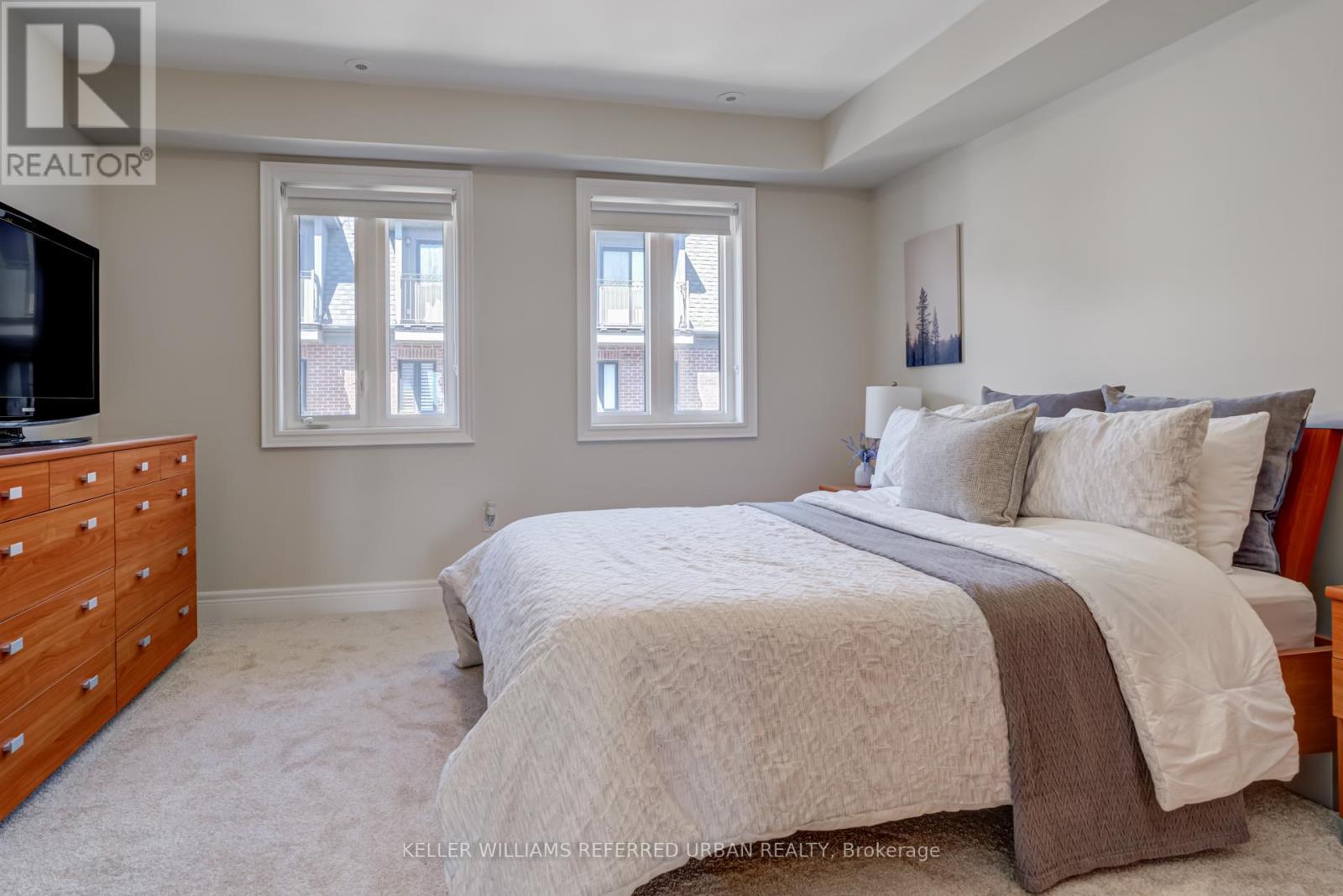 Photo 13 of 270 A Bering Avenue, Toronto ON
