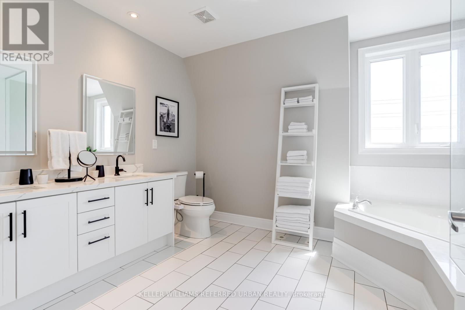 Photo 26 of 270 A Bering Avenue, Toronto ON